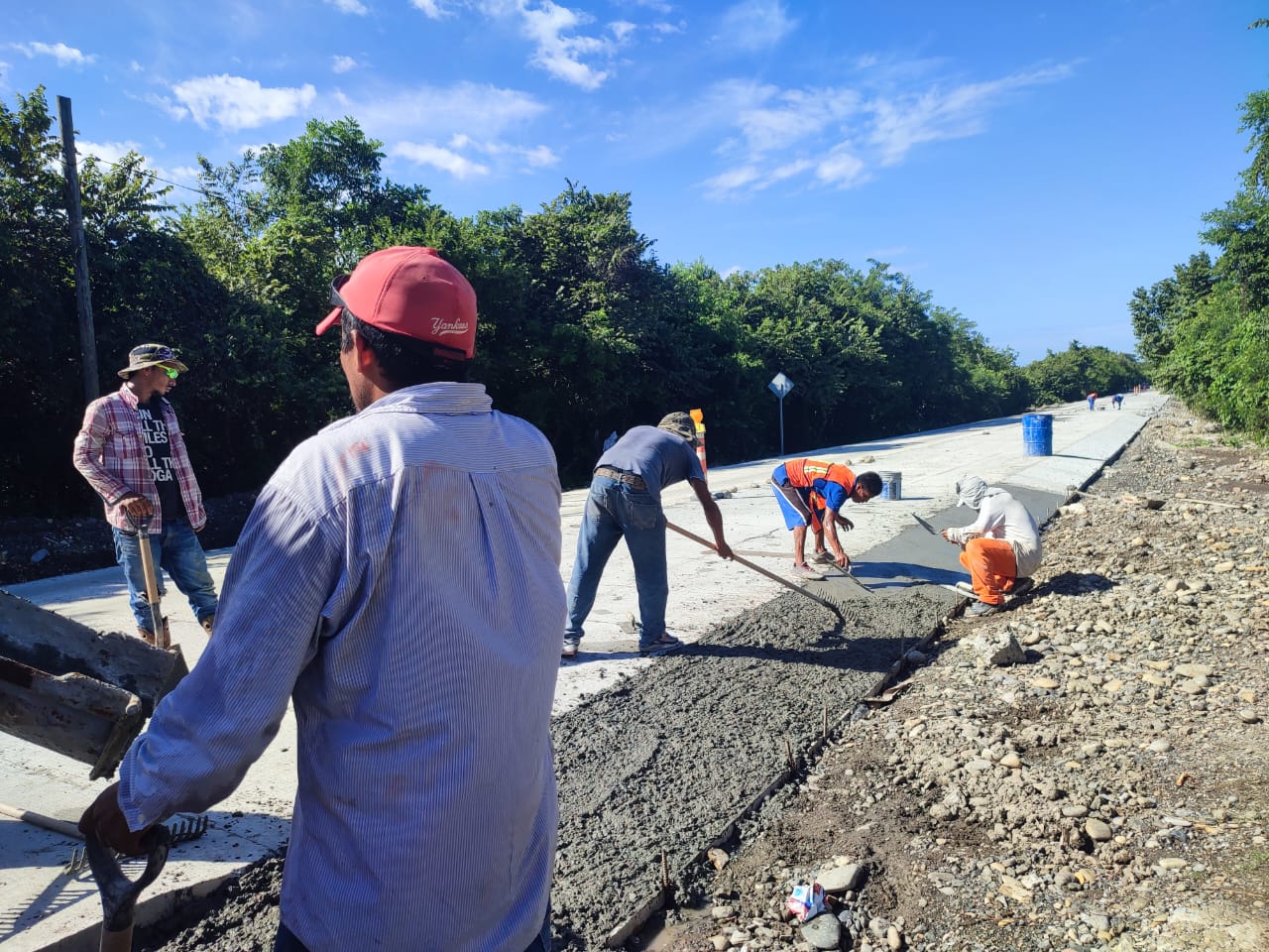 Asfaltado de Calles - Trabajo en equipo